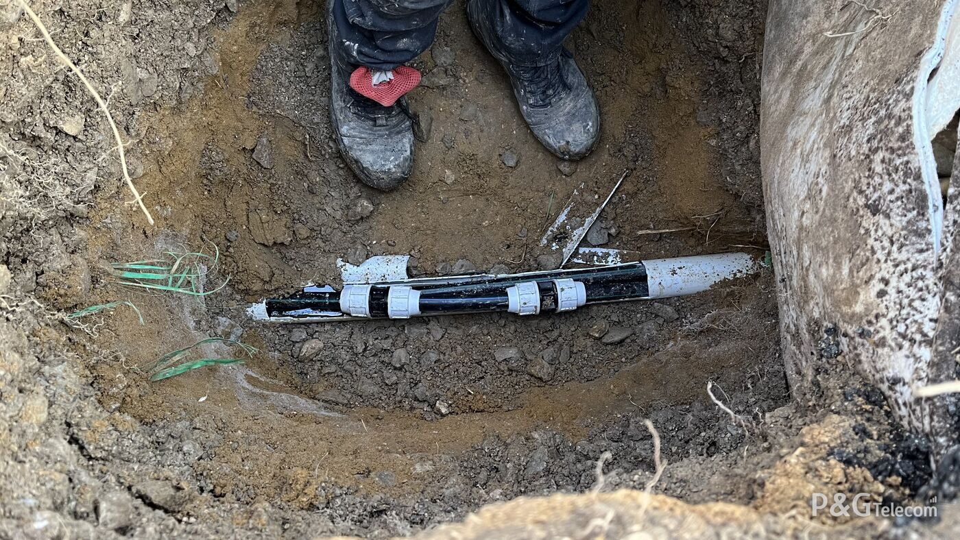 Manchon de raccordement en fouille, chantier P&G Telecom